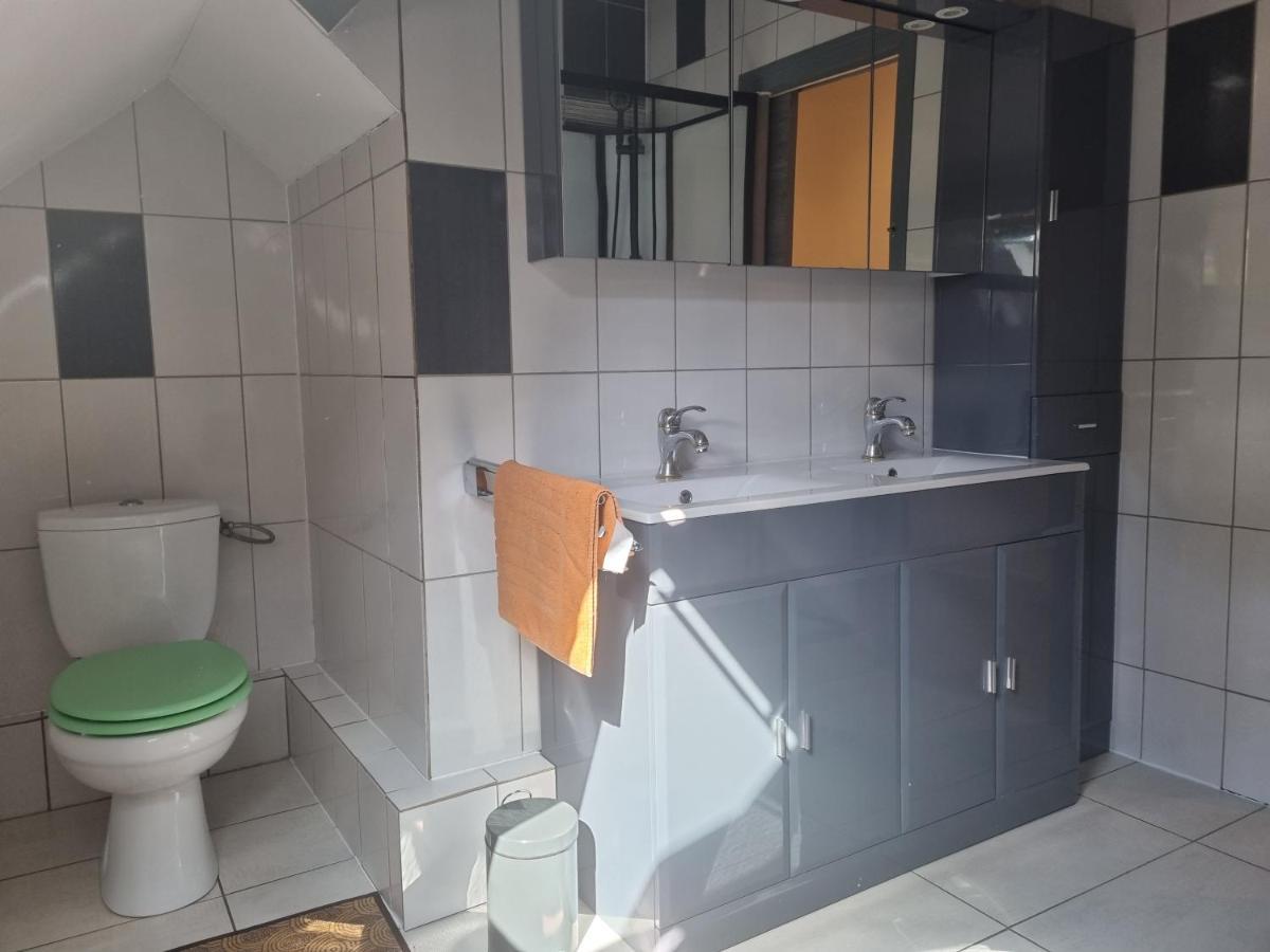 Chambres Individuelles Avec Cuisine Commune Tilloloy Zewnętrze zdjęcie