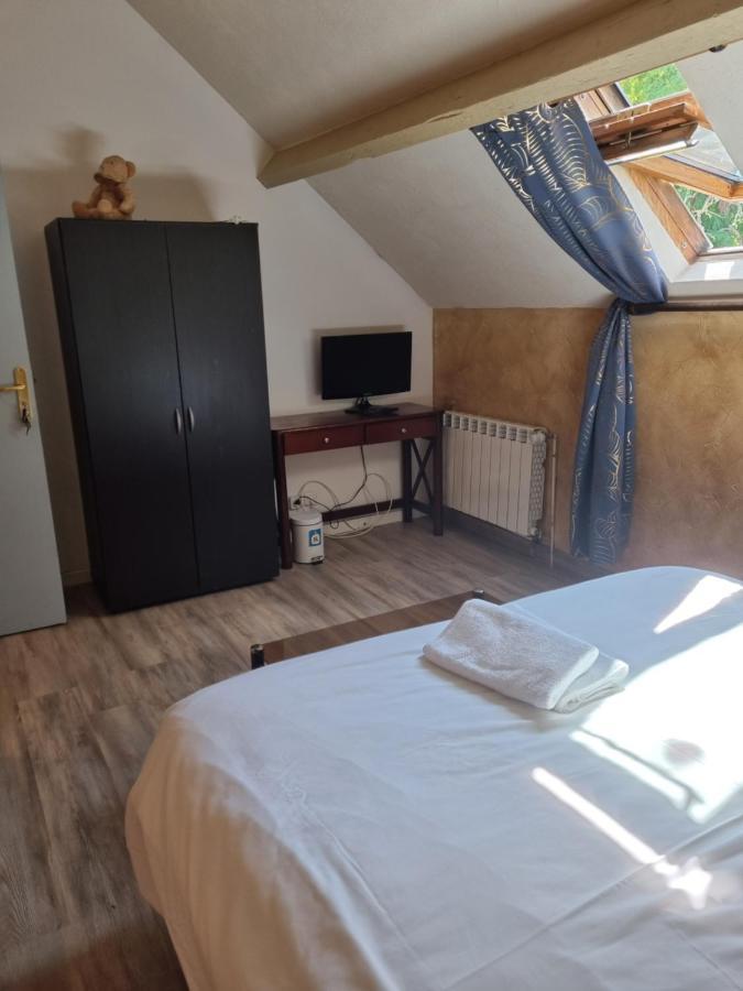 Chambres Individuelles Avec Cuisine Commune Tilloloy Zewnętrze zdjęcie