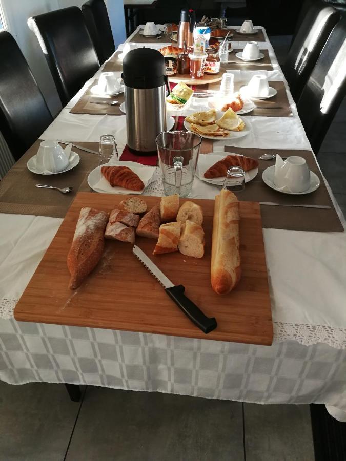 Chambres Individuelles Avec Cuisine Commune Tilloloy Zewnętrze zdjęcie